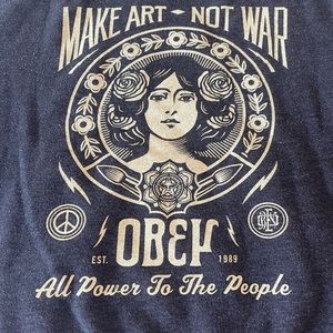Obey hoodie “Make Art not War” 1989 wonderful conditions. XS size